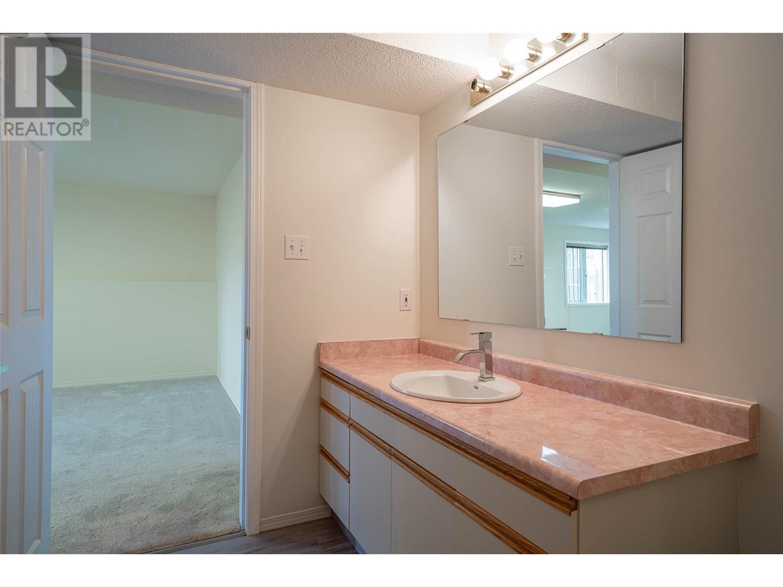 3930 20 Street Unit# 20, Vernon, British Columbia  V1T 4C9 - Photo 47 - 10356672