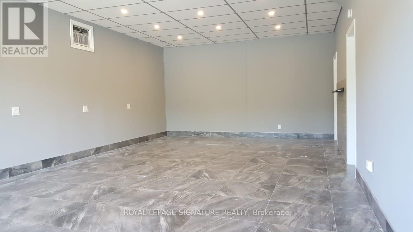 3775 Lake Shore Boulevard W, Toronto, Ontario  M8W 1R1 - Photo 3 - W12295797