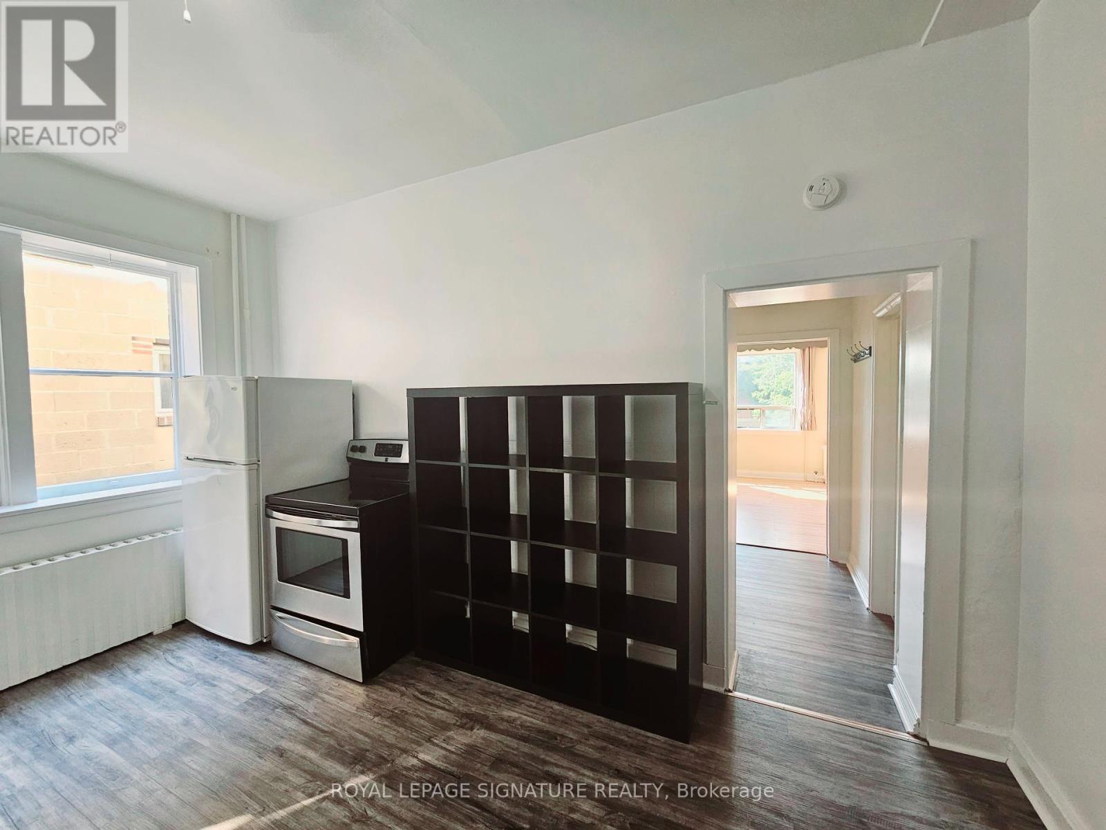 3775 Lake Shore Boulevard W, Toronto, Ontario  M8W 1R1 - Photo 20 - W12295797