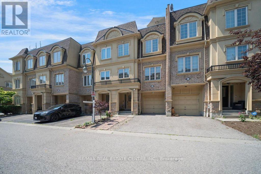 Property at 66 - 1250 ST. MARTINS DRIVE image 2