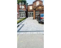 33 MANSEWOOD GARDENS, Toronto, Ontario