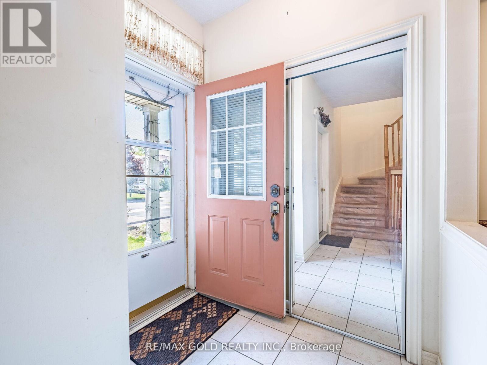 Property at 17 MOURNING DOVE CRESCENT image 5