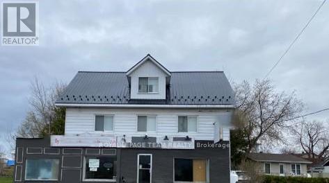 2 MOHNS AVENUE, Petawawa, Ontario