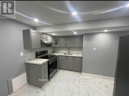 36 Windmill Boulevard, Brampton, Ontario  L6Y 3E4 - Photo 19 - W12303836