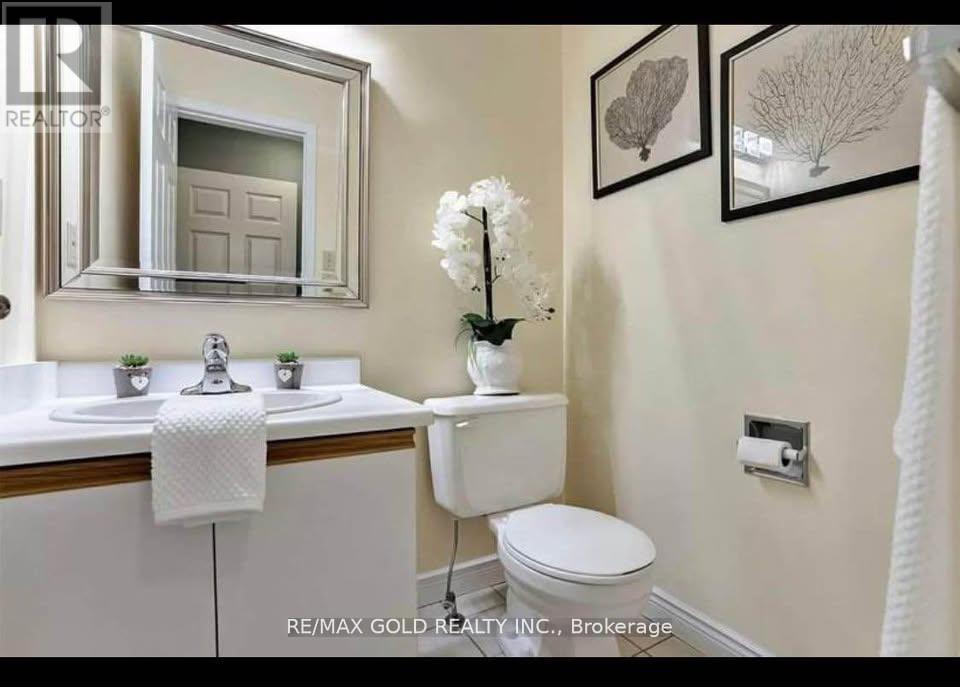 36 Windmill Boulevard, Brampton, Ontario  L6Y 3E4 - Photo 7 - W12303836