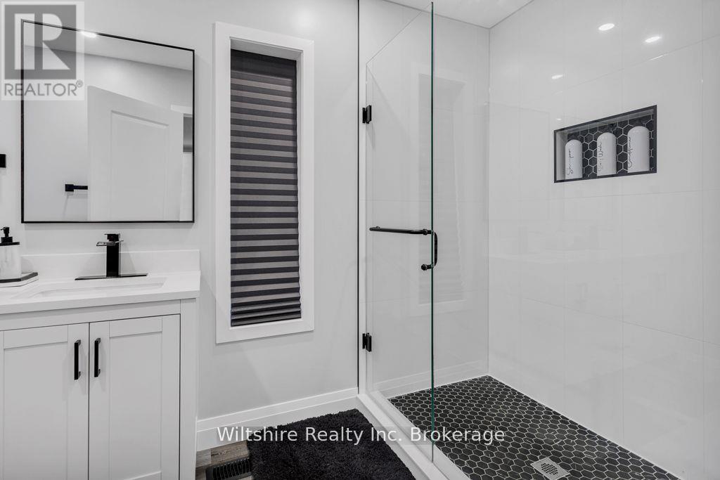 3 Mary Street E, St. Thomas, Ontario  N5R 2V7 - Photo 17 - X12303856