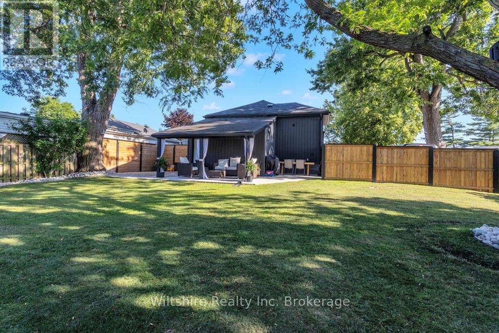 3 Mary Street E, St. Thomas, Ontario  N5R 2V7 - Photo 36 - X12303856