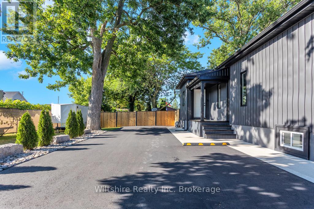 3 Mary Street E, St. Thomas, Ontario  N5R 2V7 - Photo 39 - X12303856