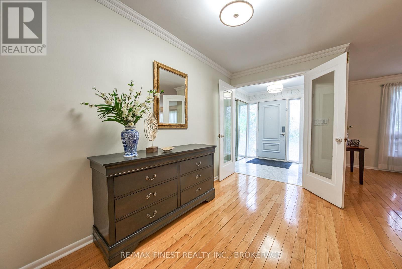 16 Pembroke Street, Kingston, Ontario  K7L 4N4 - Photo 10 - X12303105