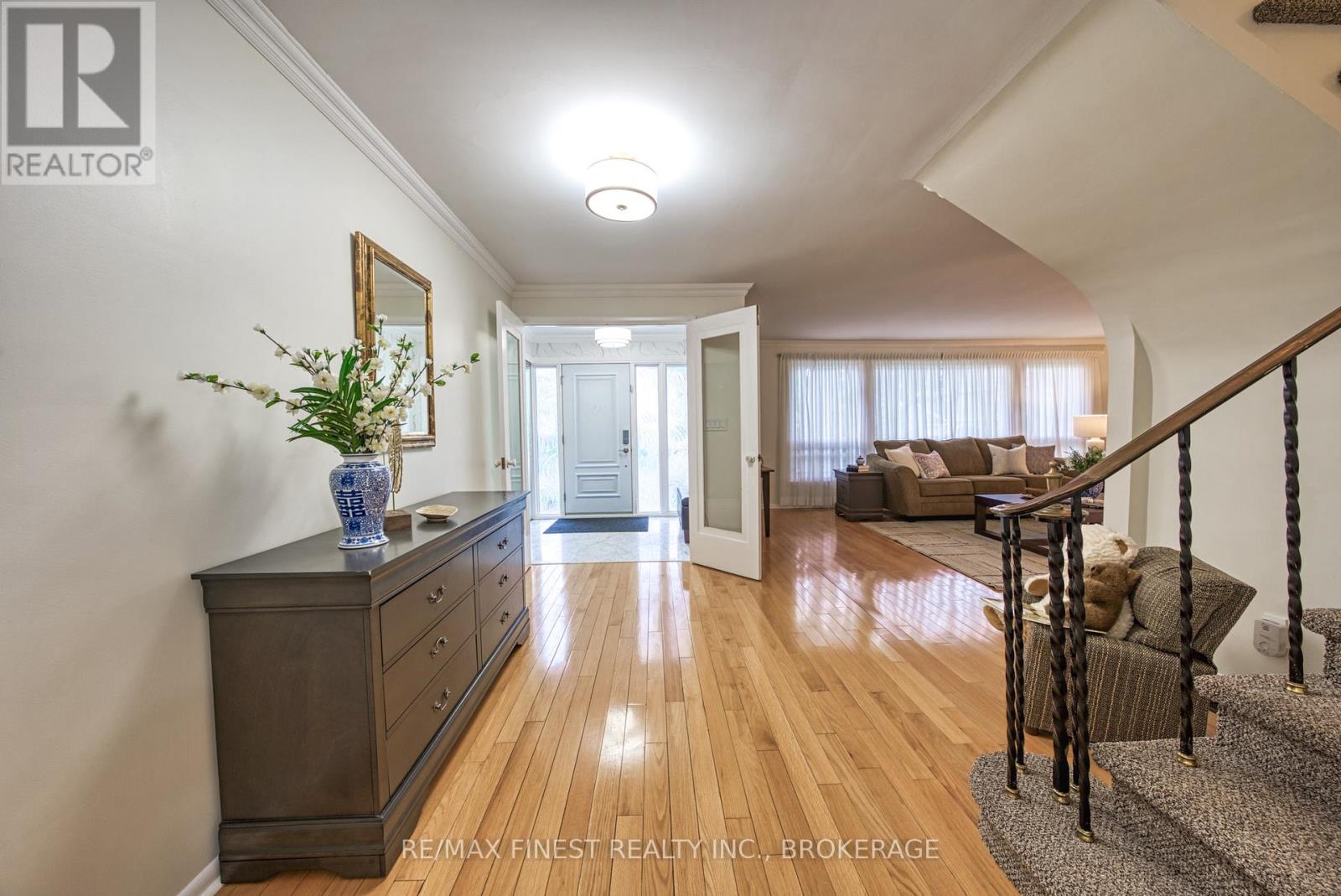 16 Pembroke Street, Kingston, Ontario  K7L 4N4 - Photo 27 - X12303105