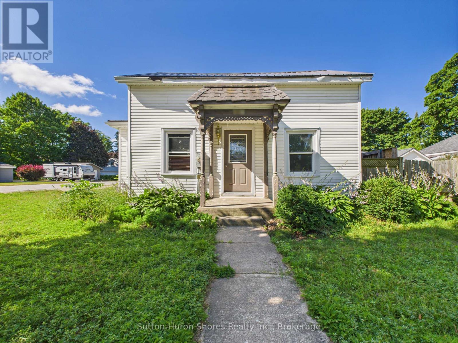 440 Mill Street, Saugeen Shores, Ontario  N0H 2C0 - Photo 11 - X12303870