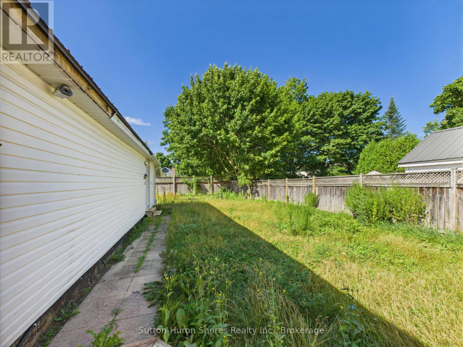440 Mill Street, Saugeen Shores, Ontario  N0H 2C0 - Photo 13 - X12303870