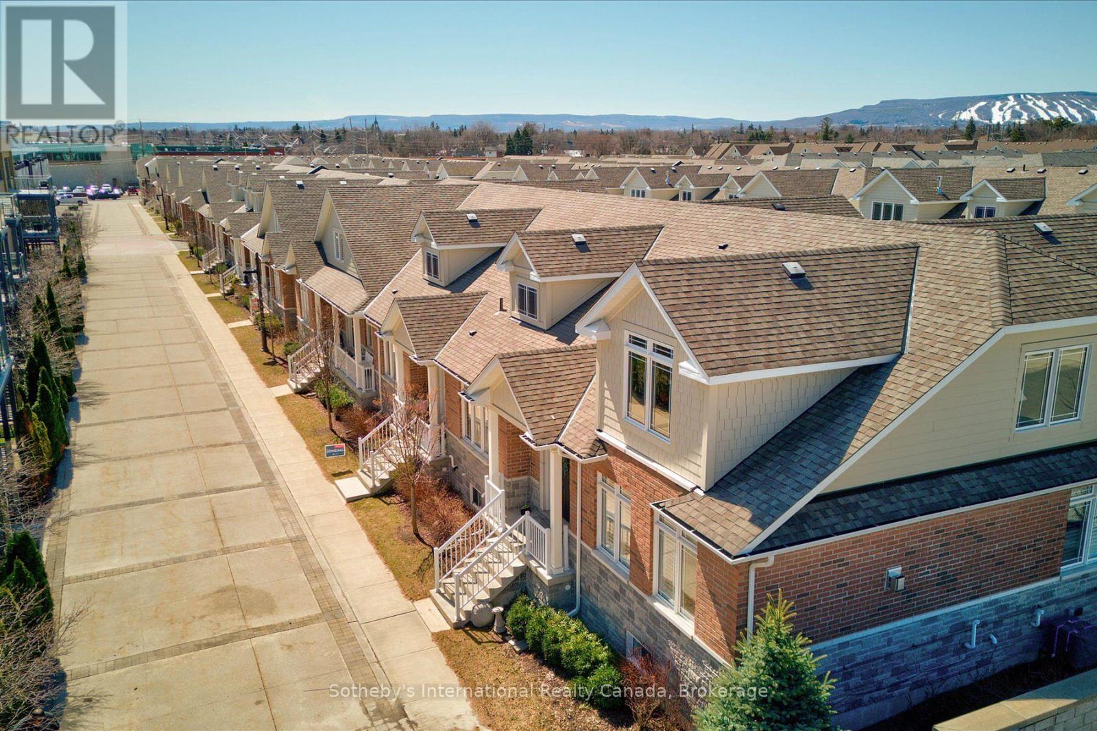 4 Emerson Mews, Collingwood, Ontario  L9Y 2X4 - Photo 36 - S12277785
