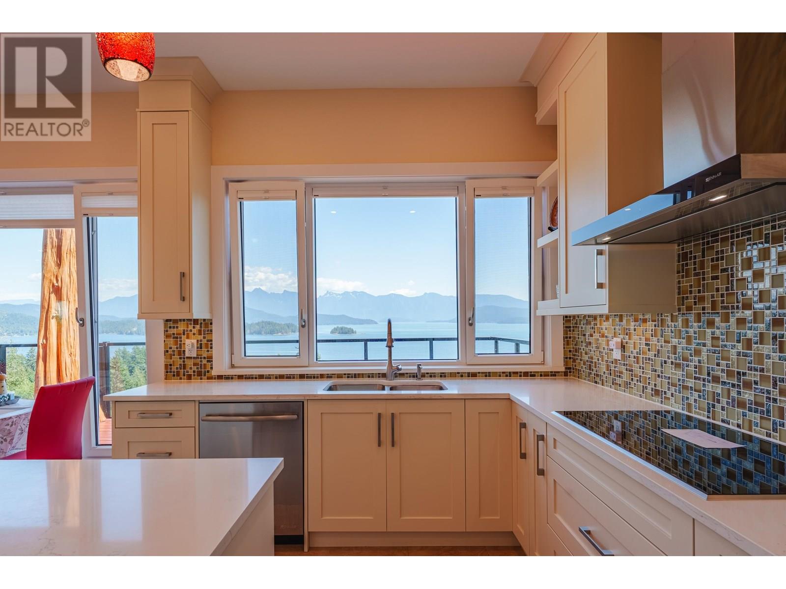 1246 St Andrews Road, Gibsons, British Columbia  V0N 1V1 - Photo 18 - R3030329