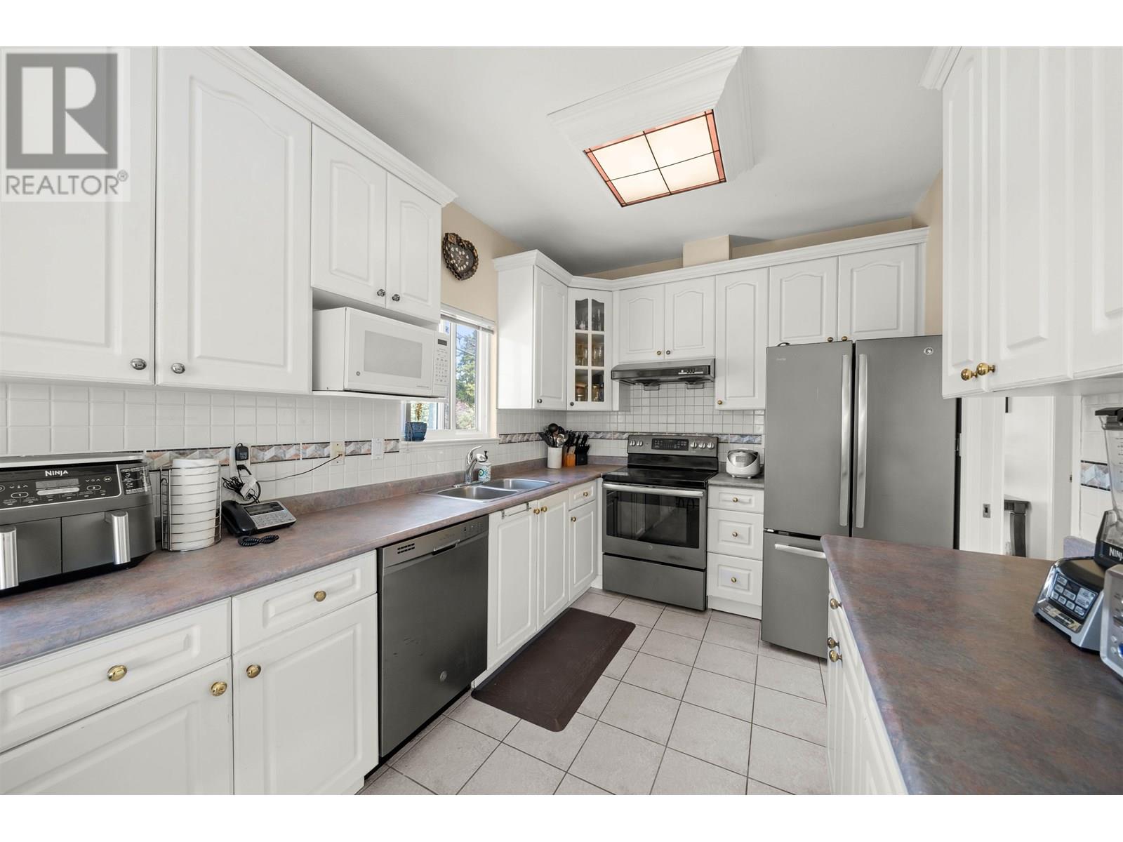5323 Dumfries Street, Vancouver, British Columbia  V5P 3A3 - Photo 12 - R3024939