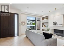 101 1038 DELESTRE AVENUE