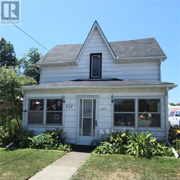 Property at 717 MAIN Street image 4