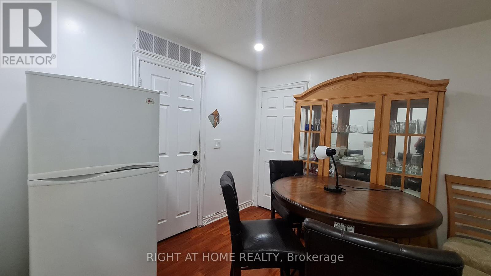 Main - 55 Littleleaf Drive, Toronto (Malvern), Ontario  M1B 1Y7 - Photo 6 - E12303918
