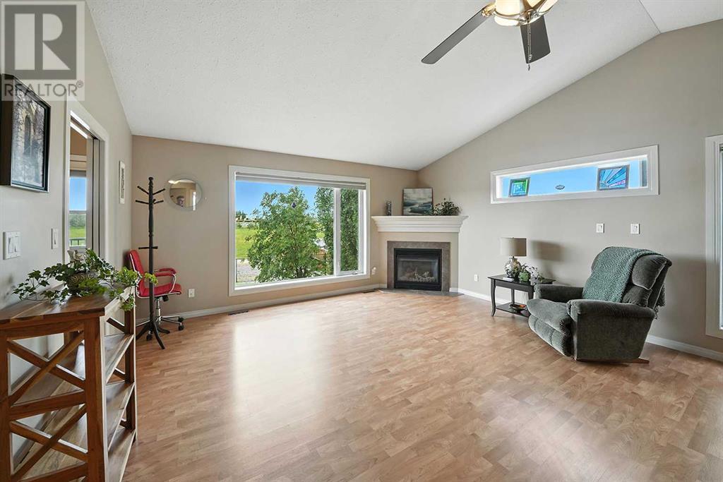 Property at 92 Oswald Close image 3