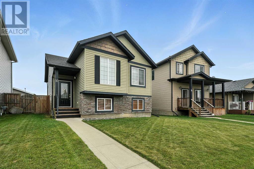 Property at 92 Oswald Close image 1