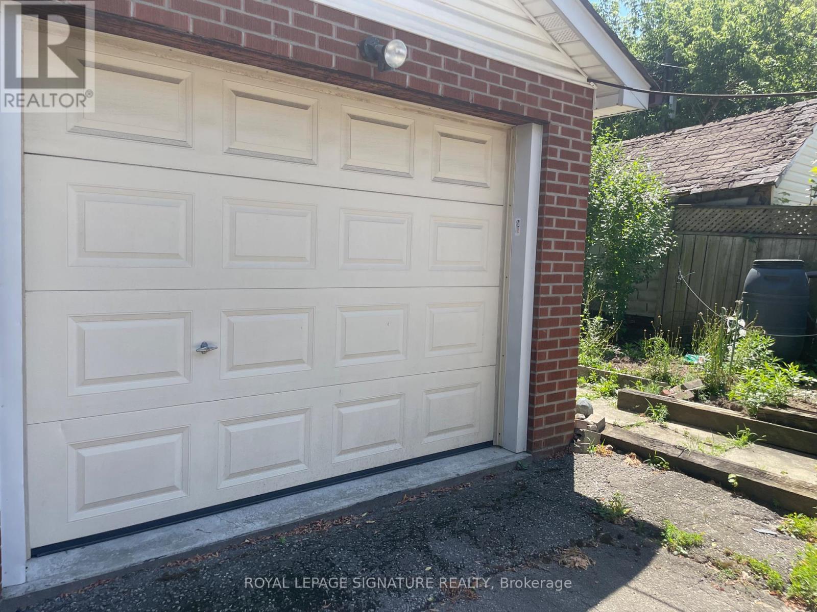 61 Belvidere Avenue, Toronto (Oakwood Village), Ontario  M6C 1P8 - Photo 10 - C12293757