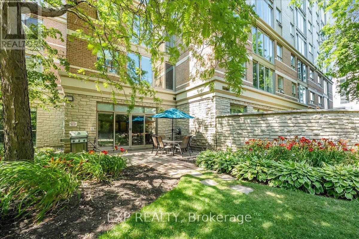 607 - 200 Burnhamthrope Road E, Mississauga, Ontario  L5A 4L4 - Photo 25 - W12303928