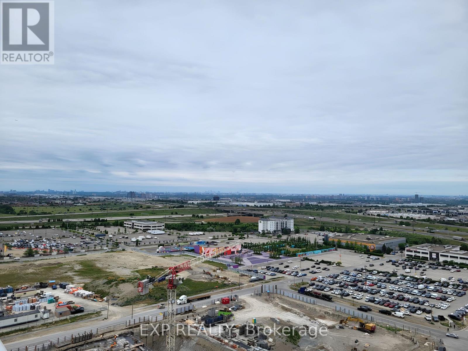 2201 - 28 Interchange Way, Vaughan, Ontario  L4K 0P8 - Photo 12 - N12303941