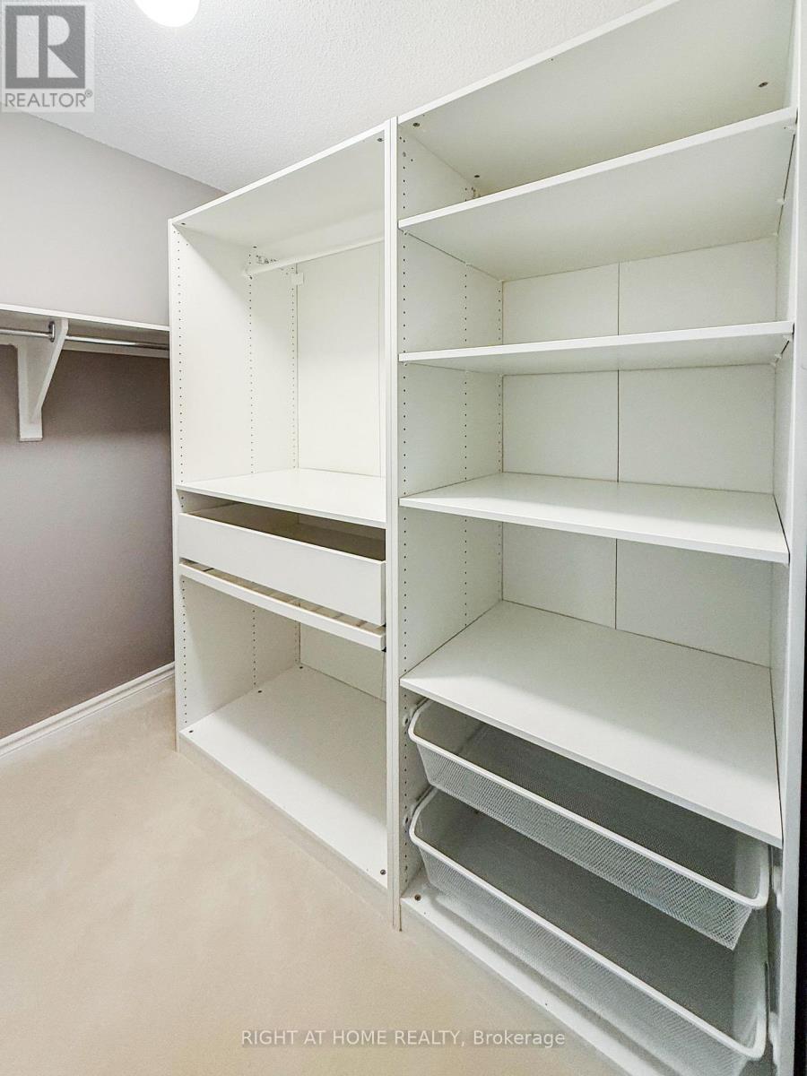 204 Cooks Mill Crescent, Ottawa, Ontario  K1V 2N1 - Photo 22 - X12303965