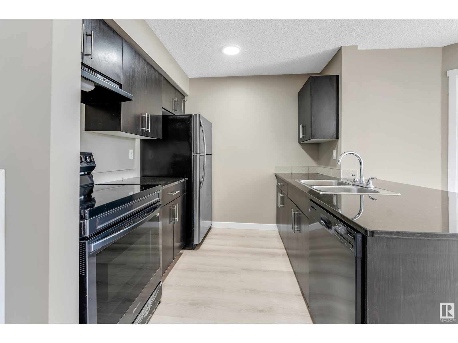 #103 1510 Watt Dr Sw, Edmonton, Alberta  T6X 2E6 - Photo 6 - E4449293