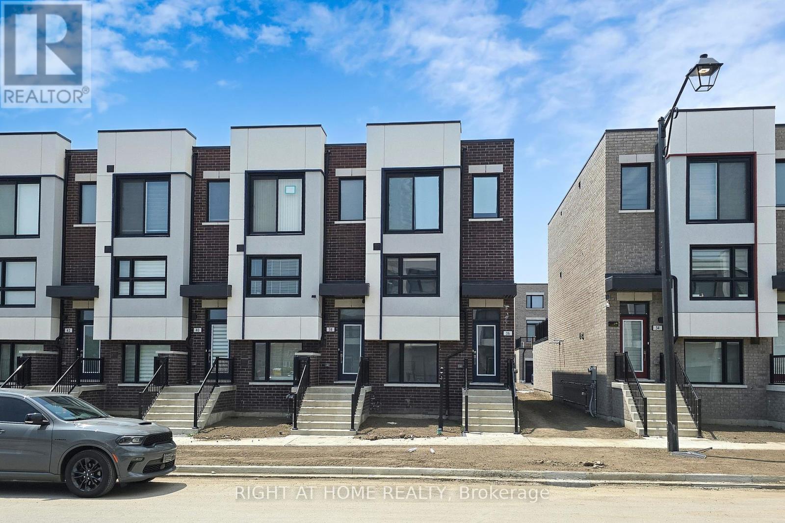 Property at 36 BATESON STREET image 2