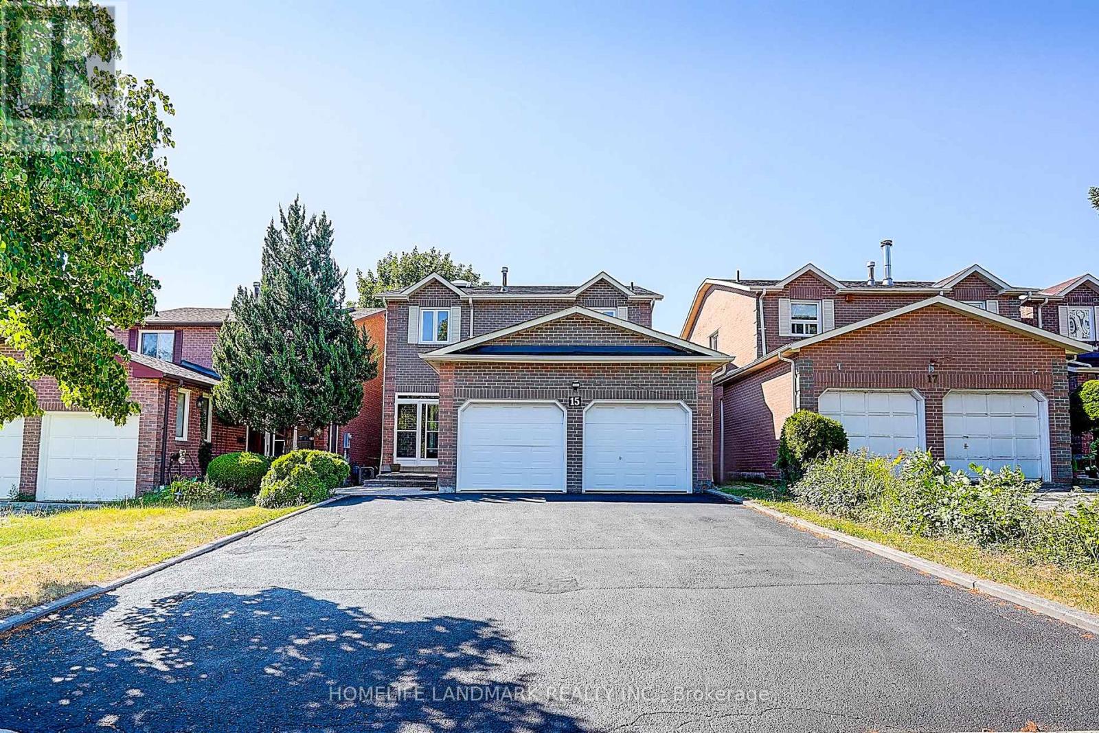 Property at 15 SAINTSBURY SQUARE image 1