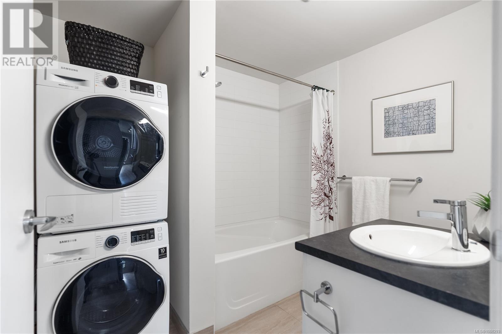 301 2319 Brethour Ave, Sidney, British Columbia V8L 2A4 - Photo 19 - 1008293