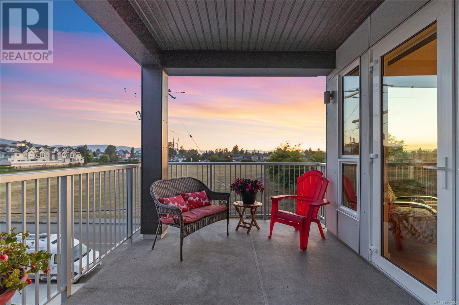 301 2319 Brethour Ave, Sidney, British Columbia V8L 2A4 - Photo 10 - 1008293