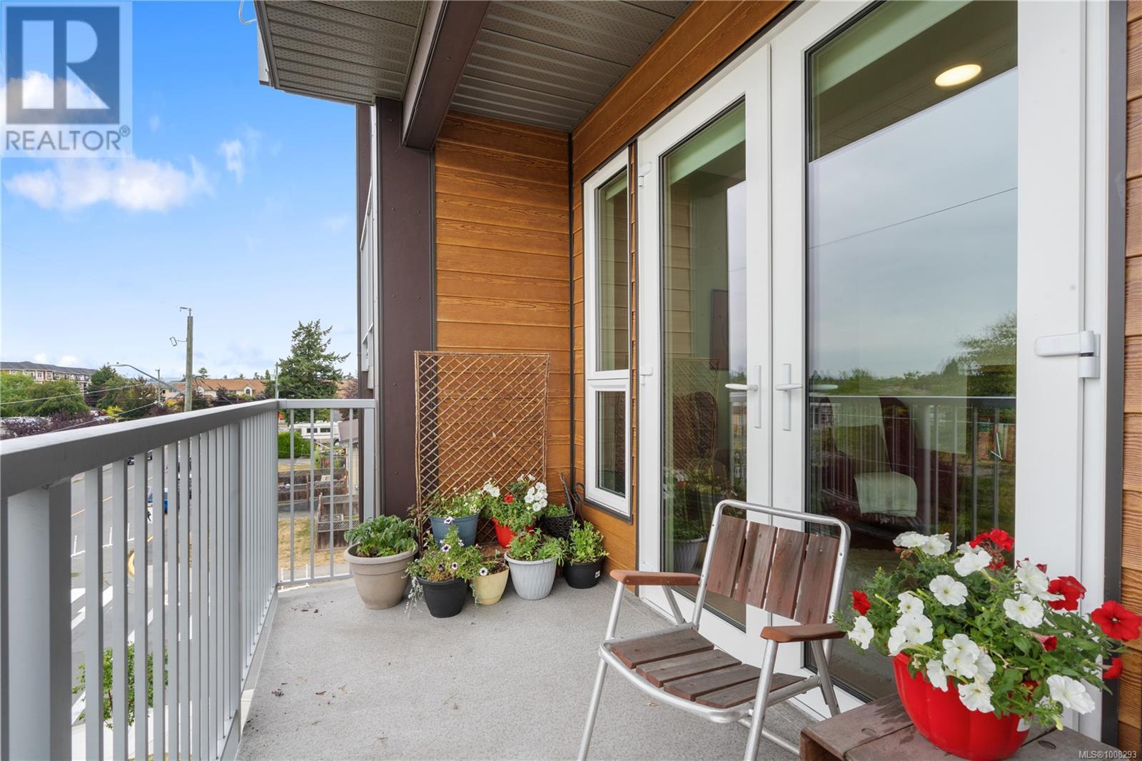 301 2319 Brethour Ave, Sidney, British Columbia V8L 2A4 - Photo 16 - 1008293