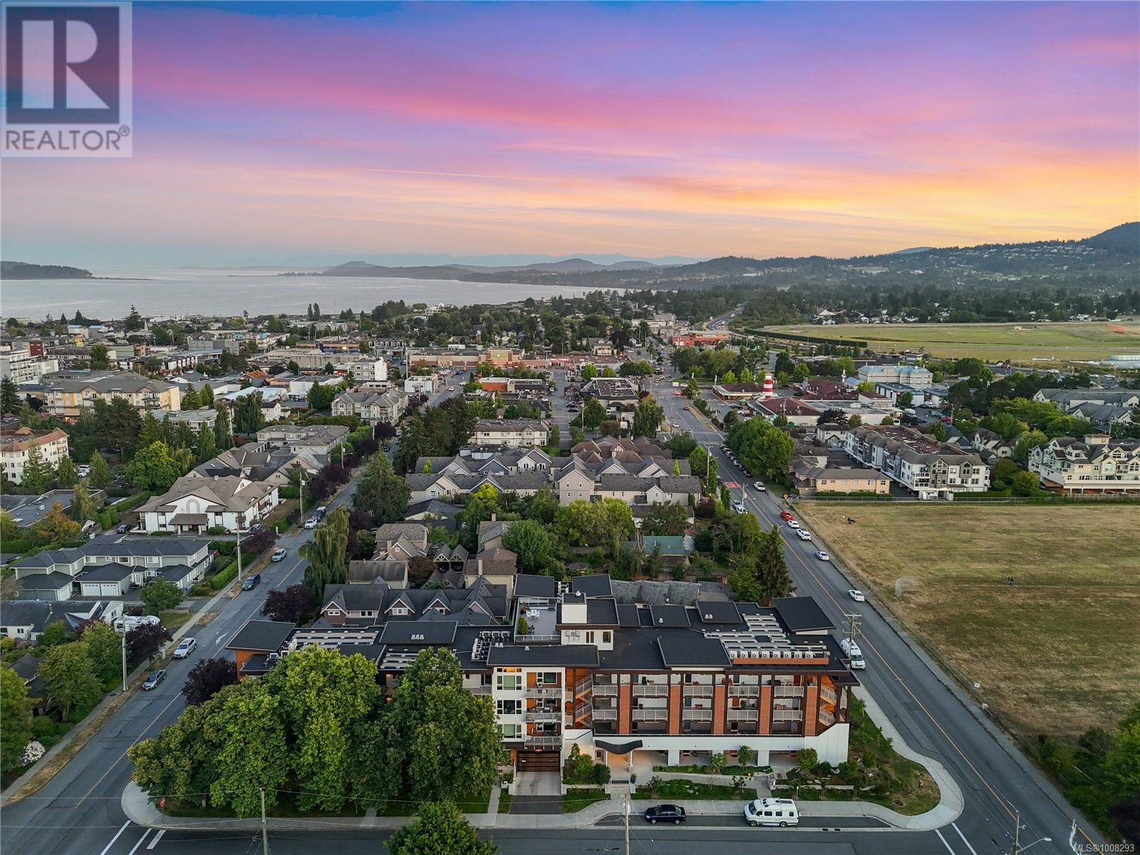 301 2319 Brethour Ave, Sidney, British Columbia V8L 2A4 - Photo 2 - 1008293