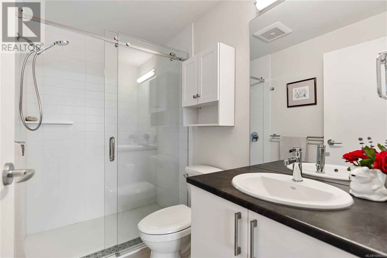 301 2319 Brethour Ave, Sidney, British Columbia V8L 2A4 - Photo 13 - 1008293