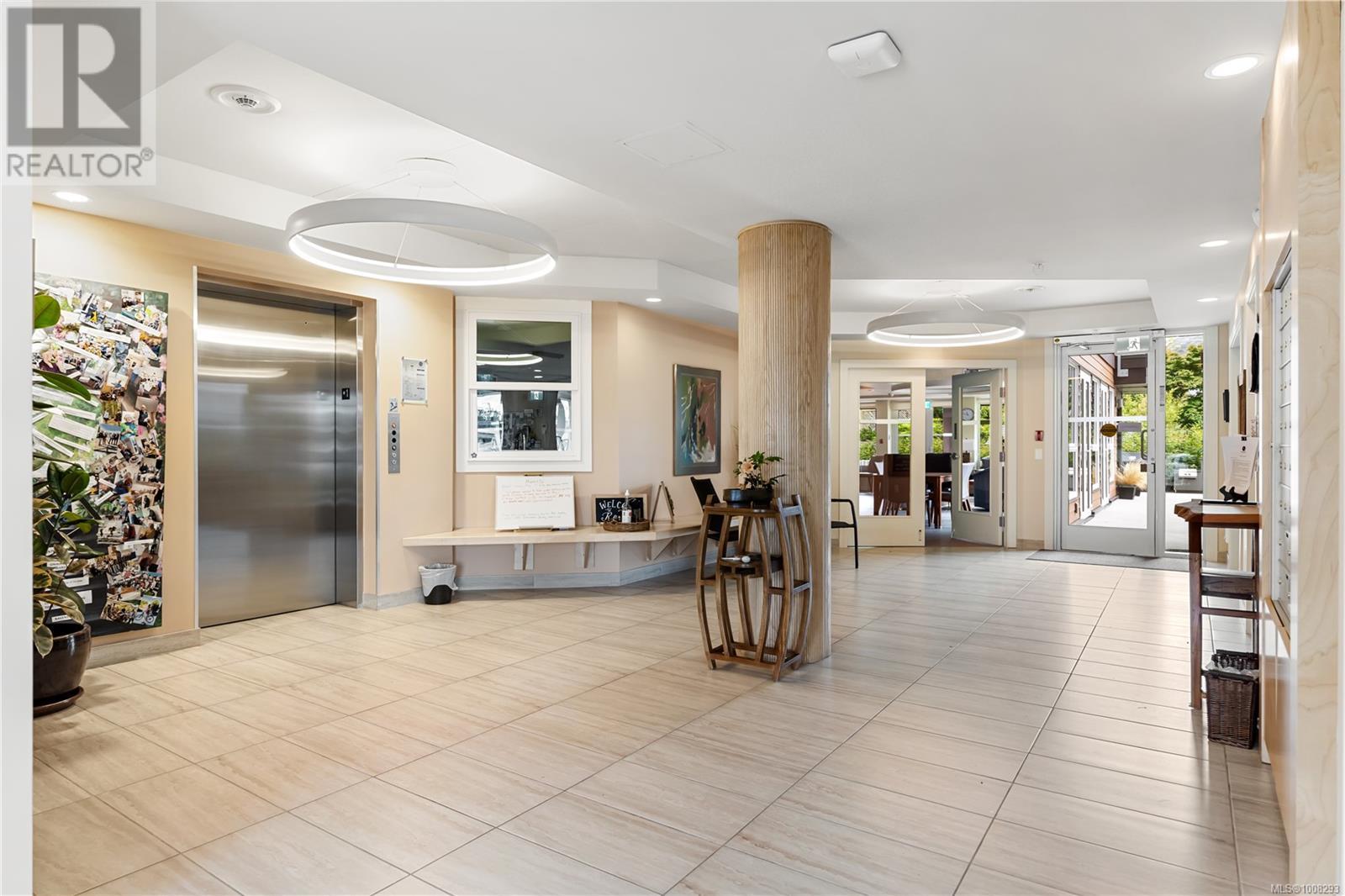 301 2319 Brethour Ave, Sidney, British Columbia V8L 2A4 - Photo 29 - 1008293