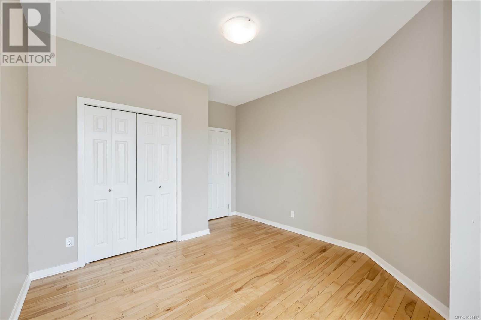 Property at 1903 Tominny Rd image 5