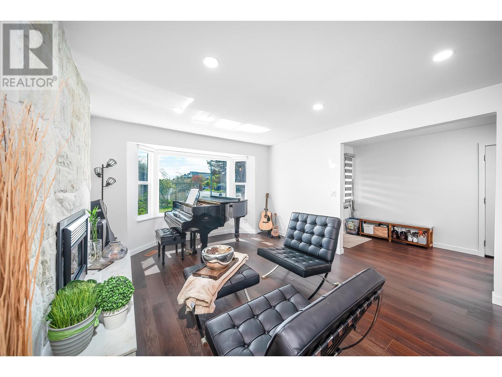 10651 Canso Crescent, Richmond, British Columbia  V7E 5B6 - Photo 8 - R3030292