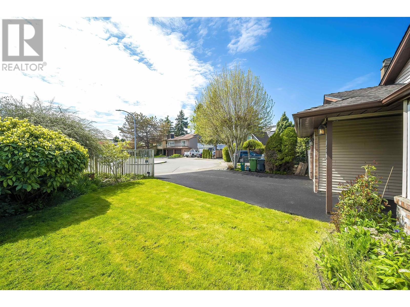 10651 Canso Crescent, Richmond, British Columbia  V7E 5B6 - Photo 5 - R3030292