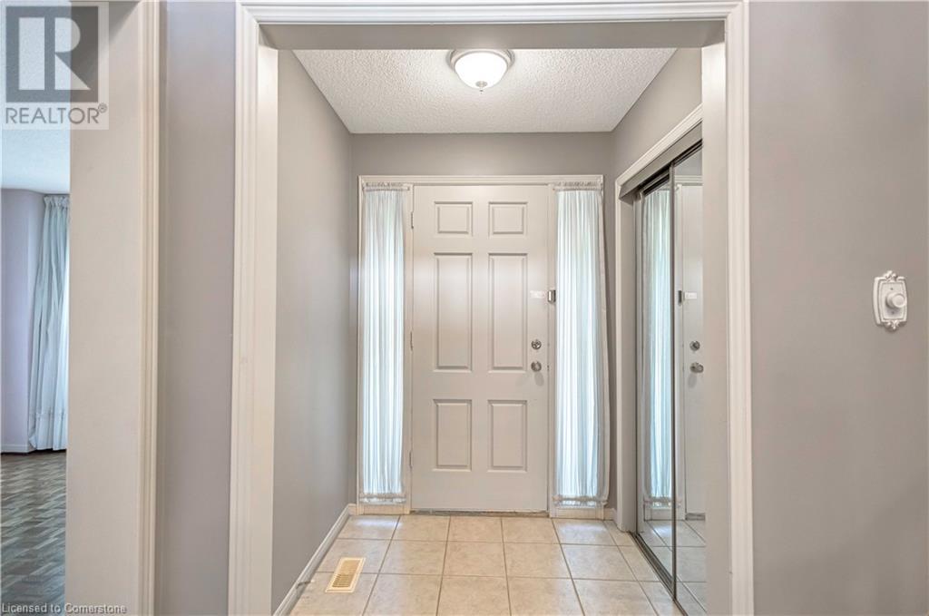 2138 The Chase, Mississauga, Ontario  L5M 3C8 - Photo 4 - 40752384