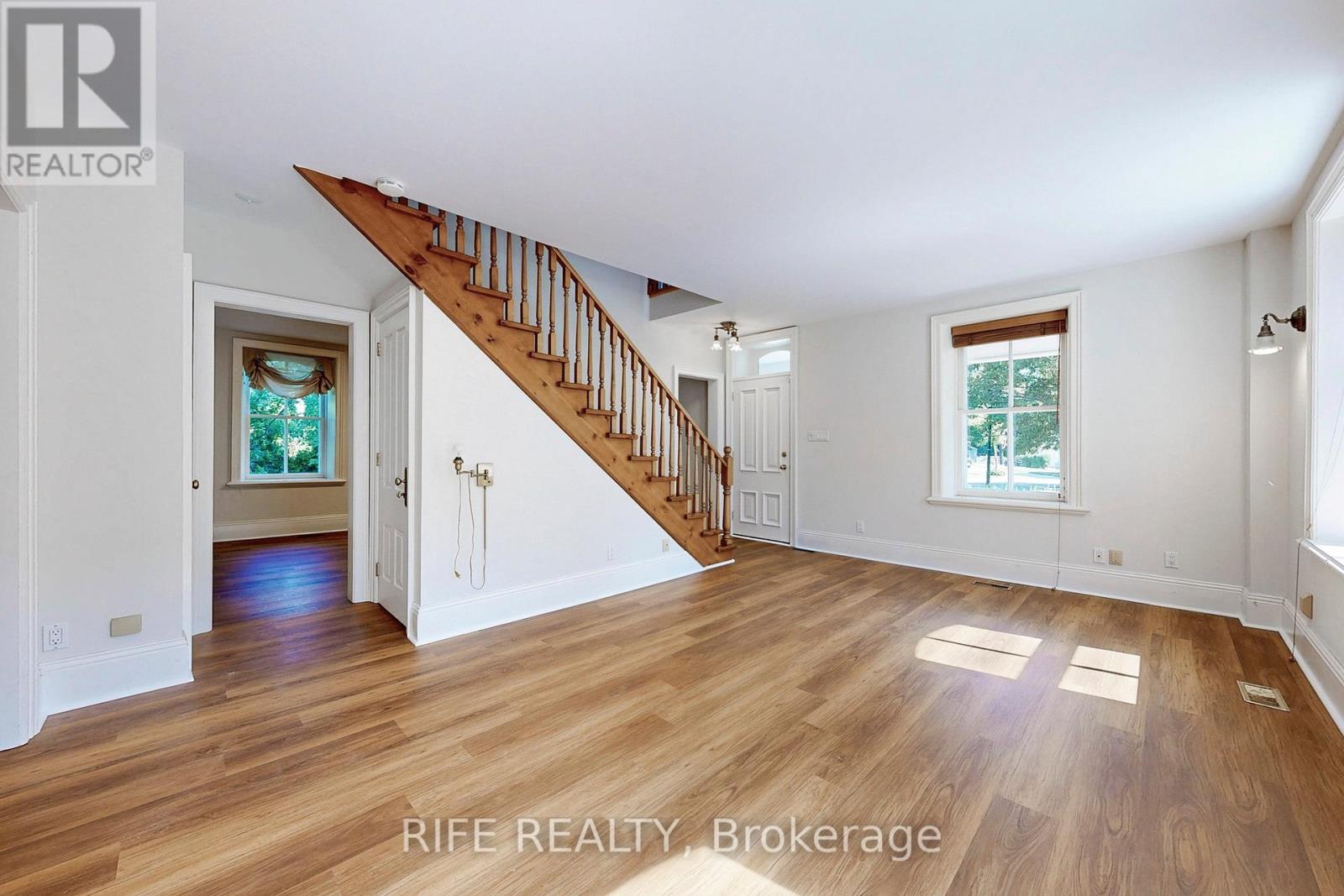 Property at 18 DAVID GOHN CIRCLE image 4
