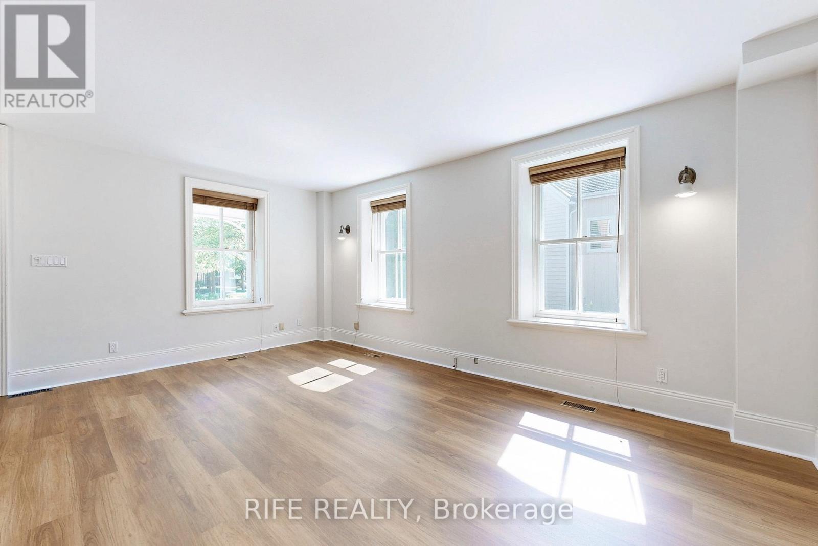 Property at 18 DAVID GOHN CIRCLE image 3