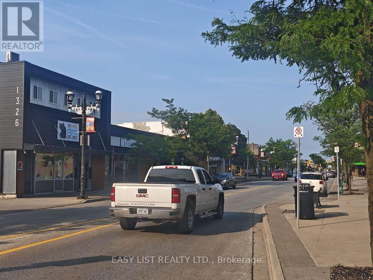 1305 & 1311 Ottawa Street, Windsor, Ontario  N8X 2E9 - Photo 5 - X12090592