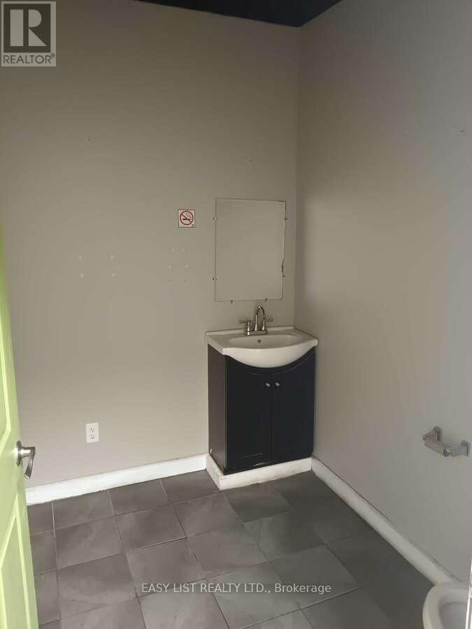 1305 & 1311 Ottawa Street, Windsor, Ontario  N8X 2E9 - Photo 14 - X12090592