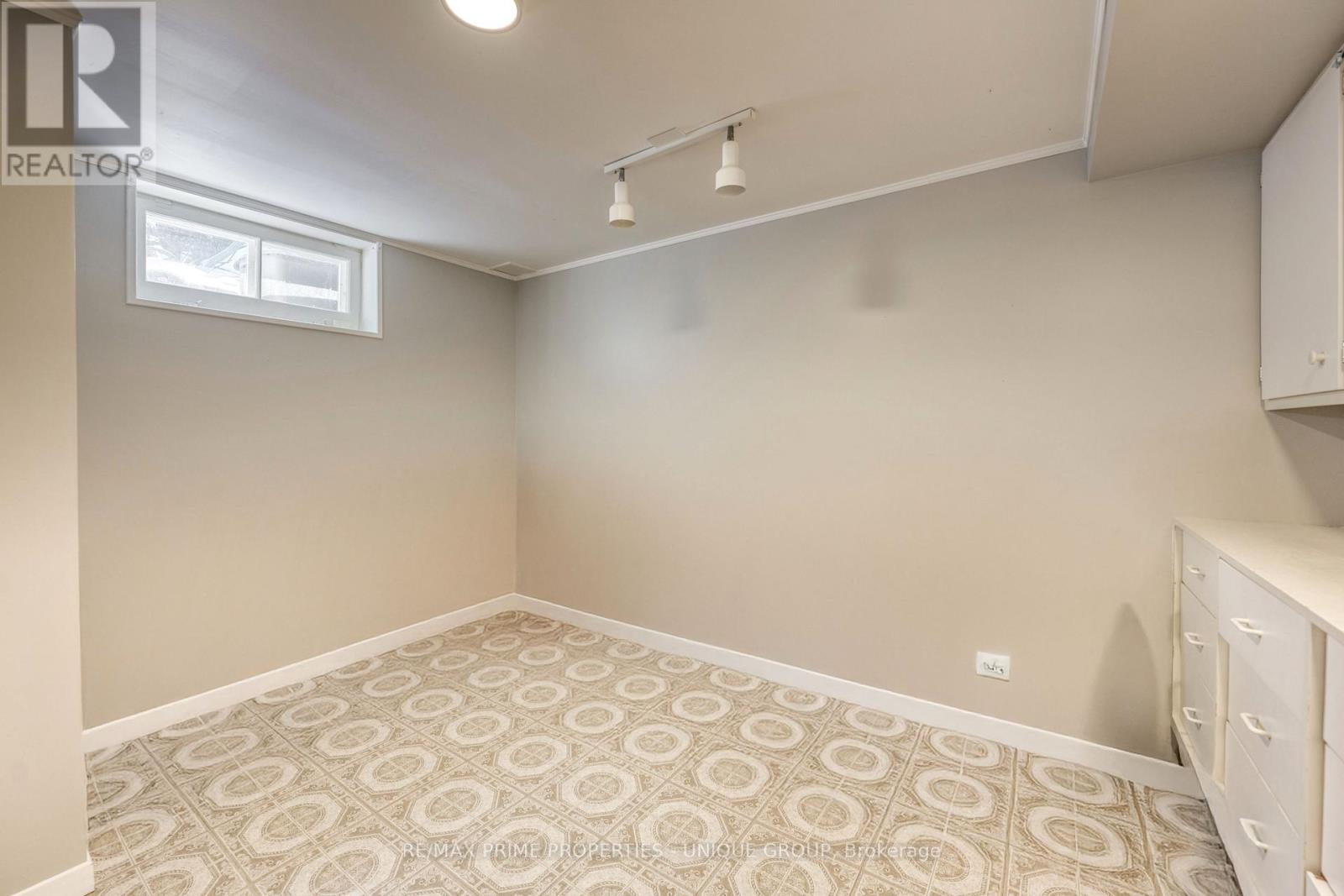 1428 Indian Road N, Sarnia, Ontario  N7V 4C9 - Photo 27 - X12304048
