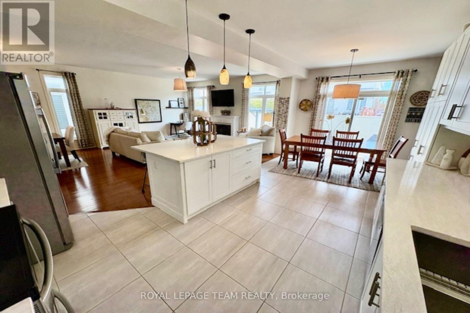 2613 Half Moon Bay Road, Ottawa, Ontario  K2J 0Z1 - Photo 14 - X12277406