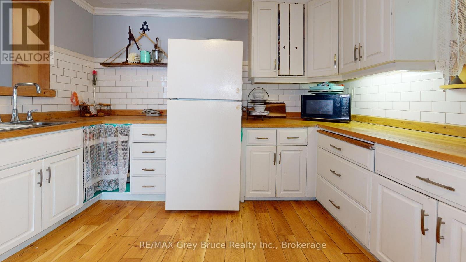 59 3rd Ave Avenue Sw, Arran-Elderslie, Ontario  N0G 1L0 - Photo 10 - X12304077