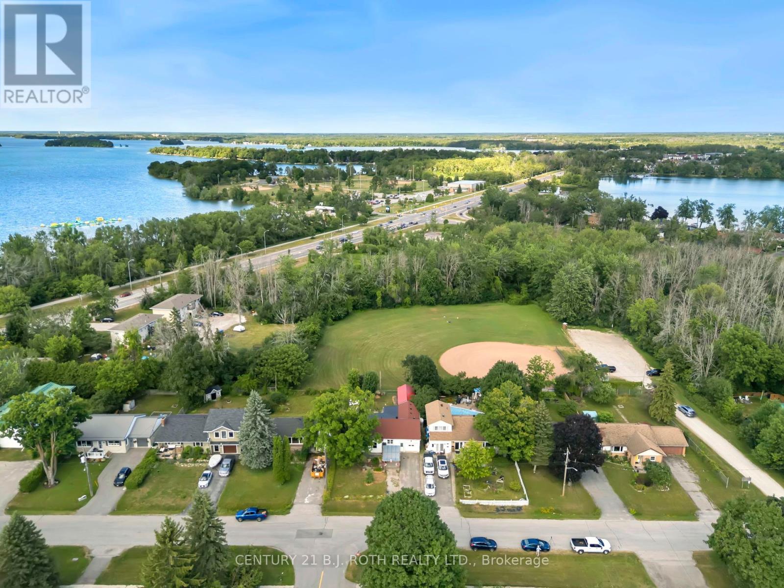 392 Bayview Parkway, Orillia, Ontario  L3V 3Y2 - Photo 1 - S12303805