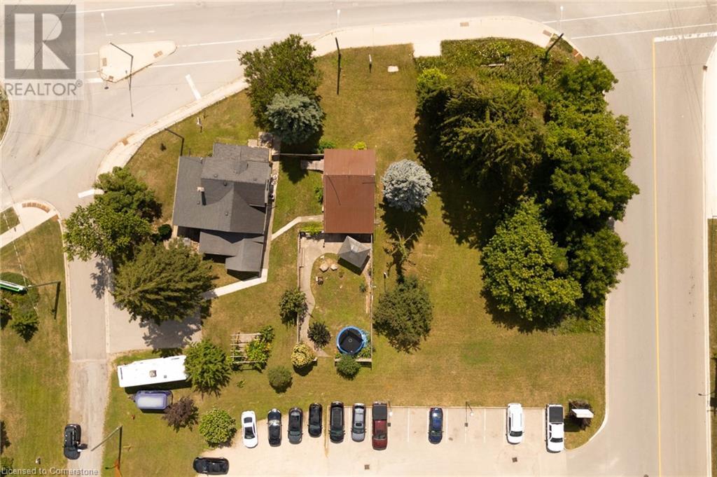 Property at 28 MANITOU Drive image 4